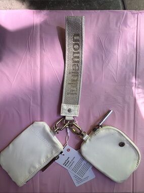 lululemon athletica Cream Beige Key & Card Holder Wristlet